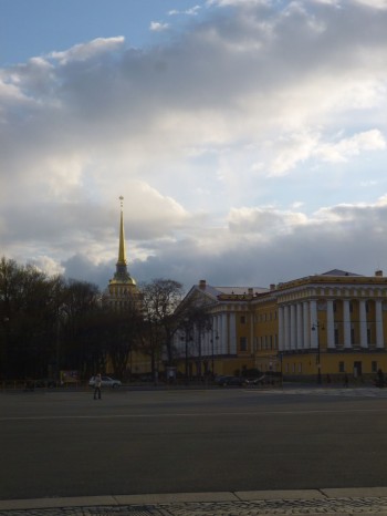 Almirantado, visto da Praça do Palácio de Inverno, São Petersburgo