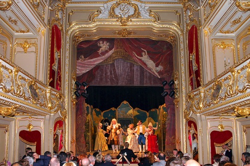 Teatro - Palácio Yussupov  - São Petersburgo - Fonte http://www.saint-petersburg.com/palaces/yusupov-palace/
